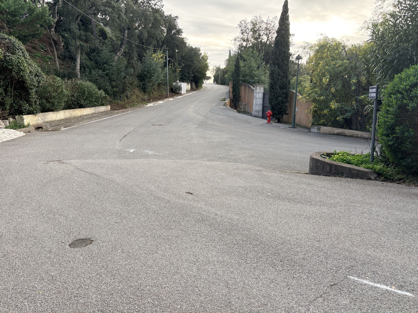 Enrobé de résidence avant marquage au sol